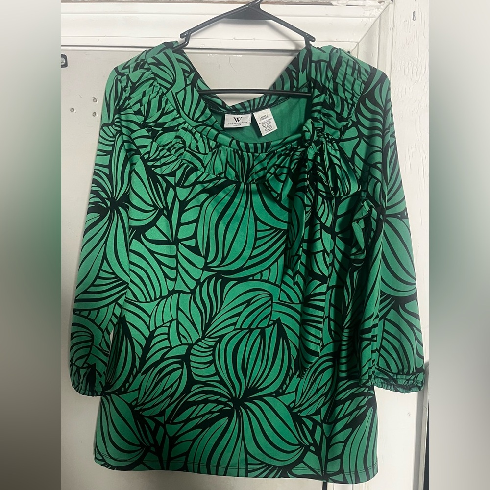 Green Leaf Print Women's Top